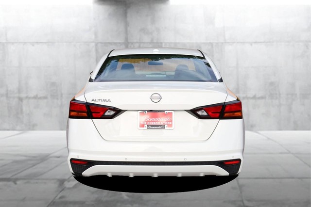 2025 Nissan Altima SV - Photo 6