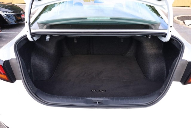 2025 Nissan Altima SV - Photo 7