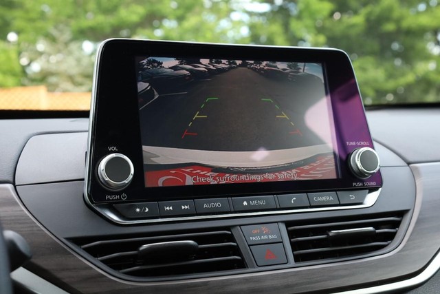 2025 Nissan Altima SV - Photo 12