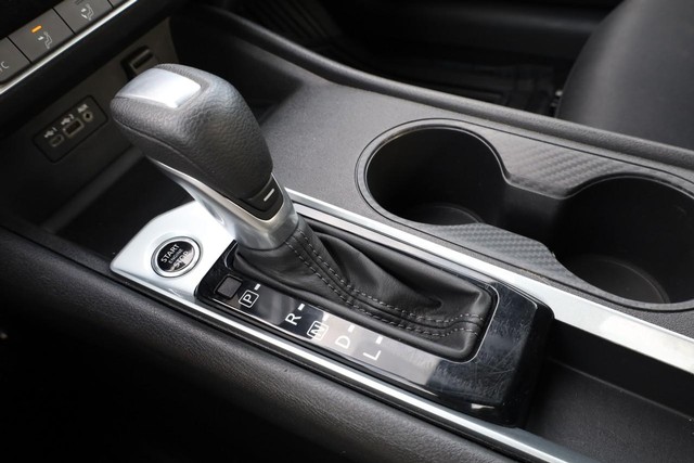 2025 Nissan Altima SV - Photo 15