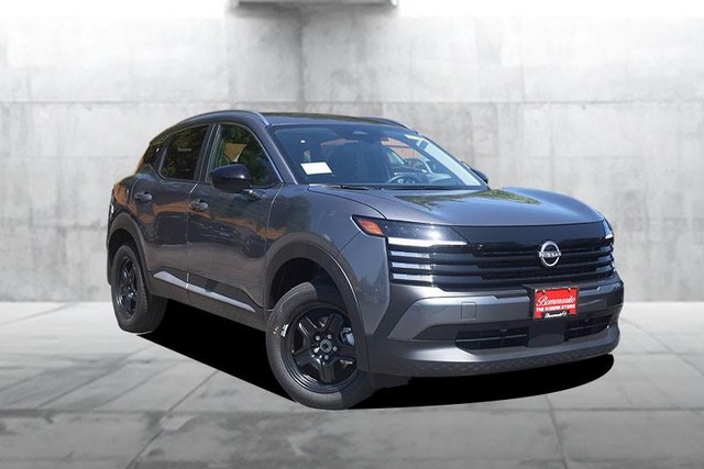 Nissan Kicks Vehicle Image 02