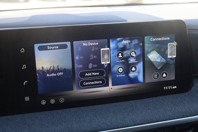 Nissan Kicks Vehicle Image 14