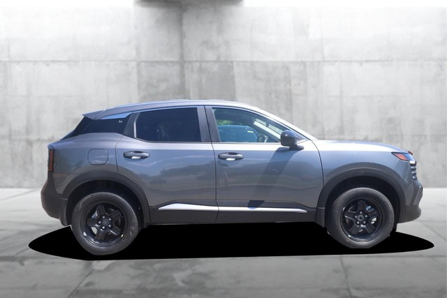 Nissan Kicks Vehicle Image 05