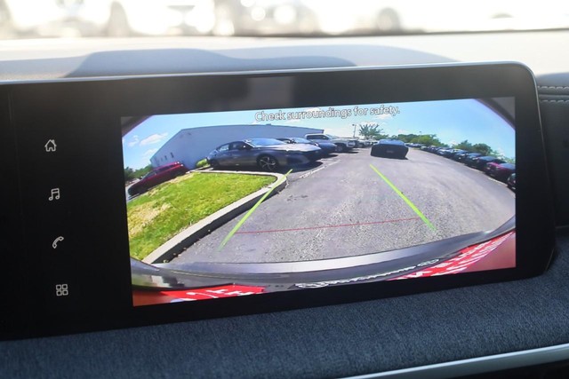 Nissan Kicks Vehicle Image 15