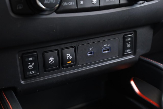 Nissan Frontier Vehicle Image 16