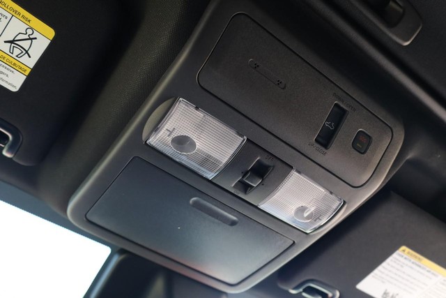 Nissan Frontier Vehicle Image 19