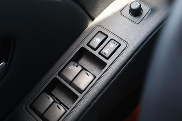 Nissan Frontier Vehicle Image 20