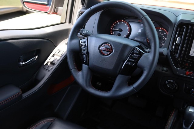 Nissan Frontier Vehicle Image 26