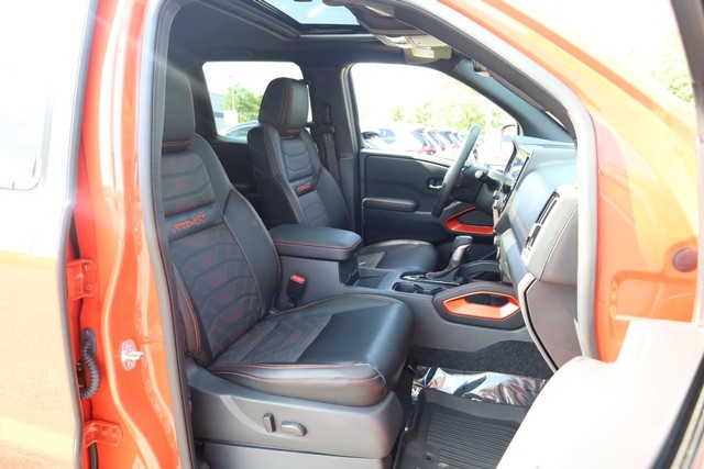 Nissan Frontier Vehicle Image 27