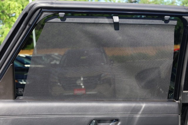 Nissan Pathfinder Vehicle Full-screen Gallery Image 24