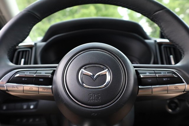 Mazda CX-50 Hybrid Vehicle Full-screen Gallery Image 8