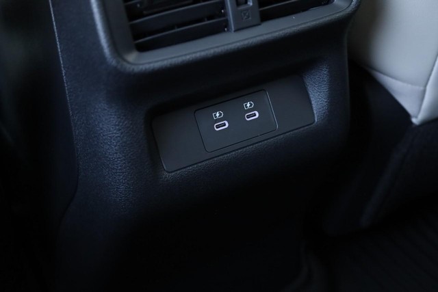 Nissan Murano Vehicle Image 26
