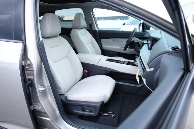 Nissan Murano Vehicle Image 29