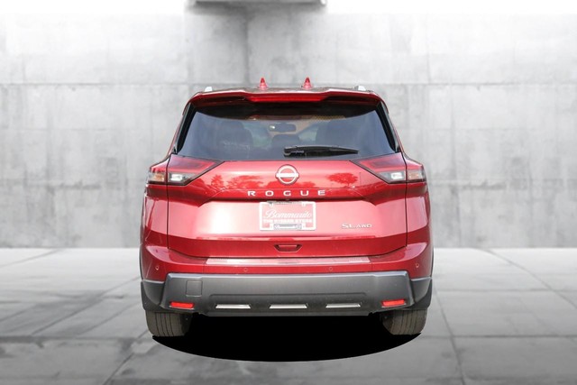 Nissan Rogue Vehicle Image 06