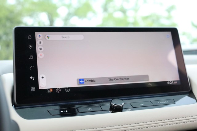 Nissan Rogue Vehicle Image 15