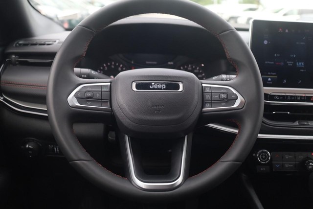 Jeep Compass Vehicle Image 08