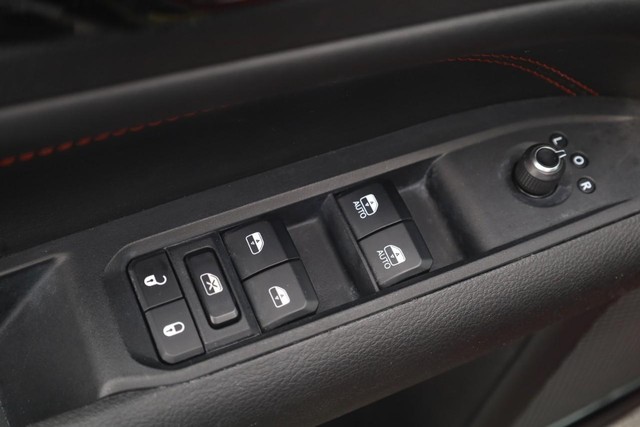 Jeep Compass Vehicle Image 11