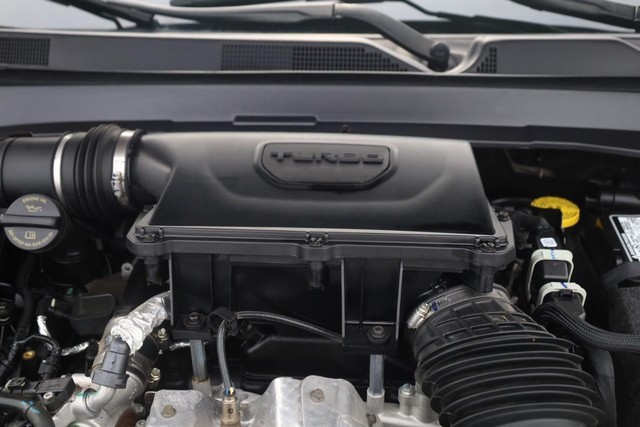 Jeep Compass Vehicle Image 24