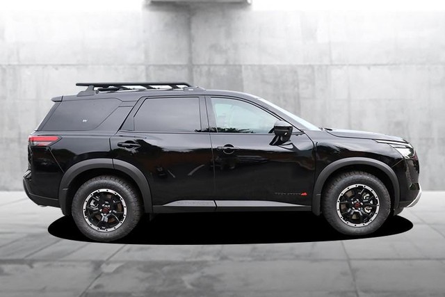 Nissan Pathfinder Vehicle Image 05