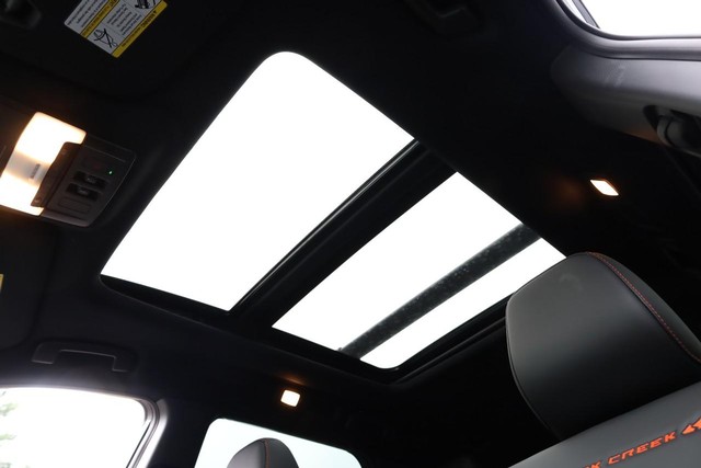 Nissan Pathfinder Vehicle Image 10