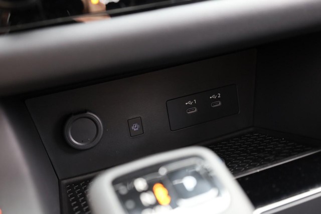 Nissan Pathfinder Vehicle Image 18