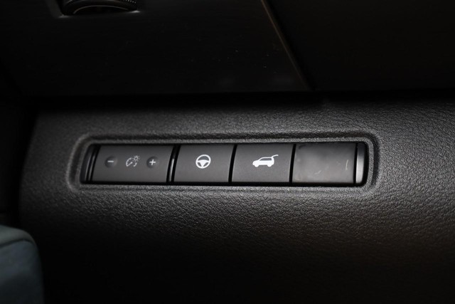 Nissan Pathfinder Vehicle Image 22