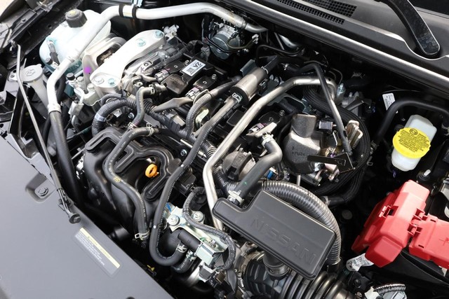 Nissan Sentra Vehicle Image 26