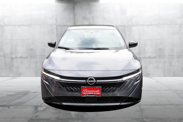 Nissan Sentra Vehicle Image 04