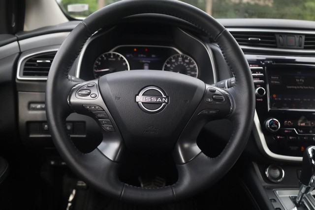 Nissan Murano Vehicle Image 08