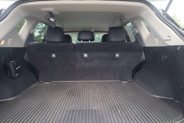 Nissan Murano Vehicle Image 23
