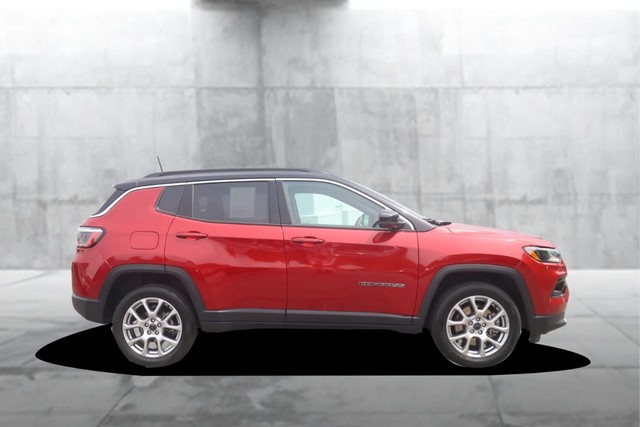 Jeep Compass Vehicle Image 05