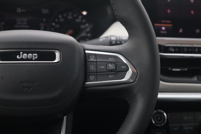 Jeep Compass Vehicle Image 09