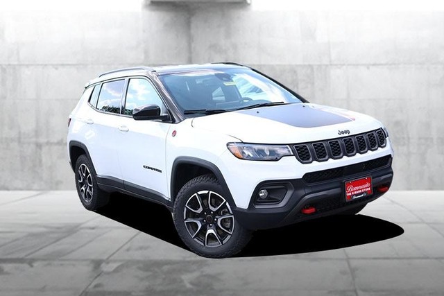 Jeep Compass Vehicle Image 02