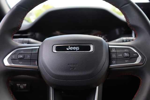 Jeep Compass Vehicle Image 09