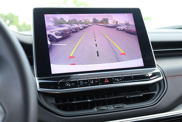 Jeep Compass Vehicle Image 12