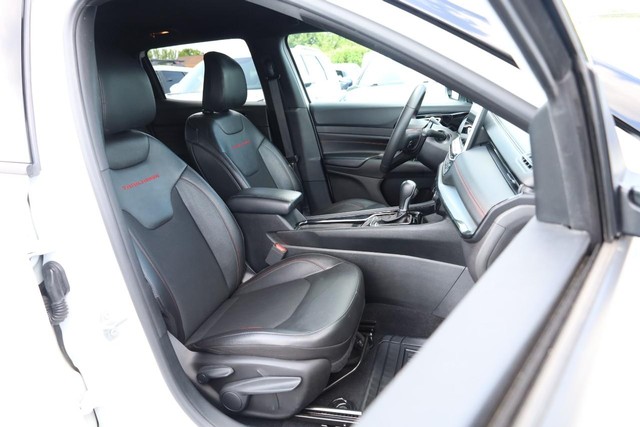 Jeep Compass Vehicle Image 23