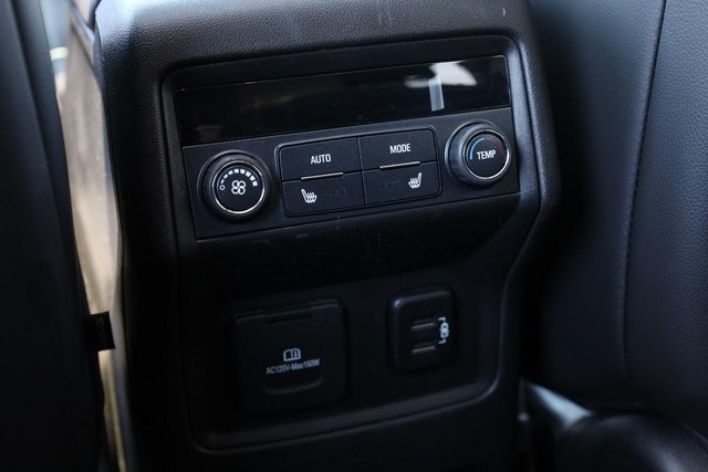 GMC Acadia Vehicle Full-screen Gallery Image 25