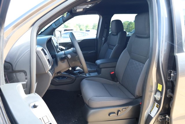 Nissan Frontier Vehicle Image 08