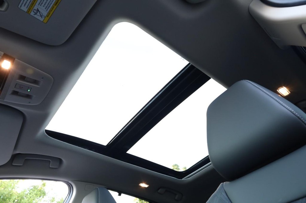 Nissan Murano Vehicle Image 10