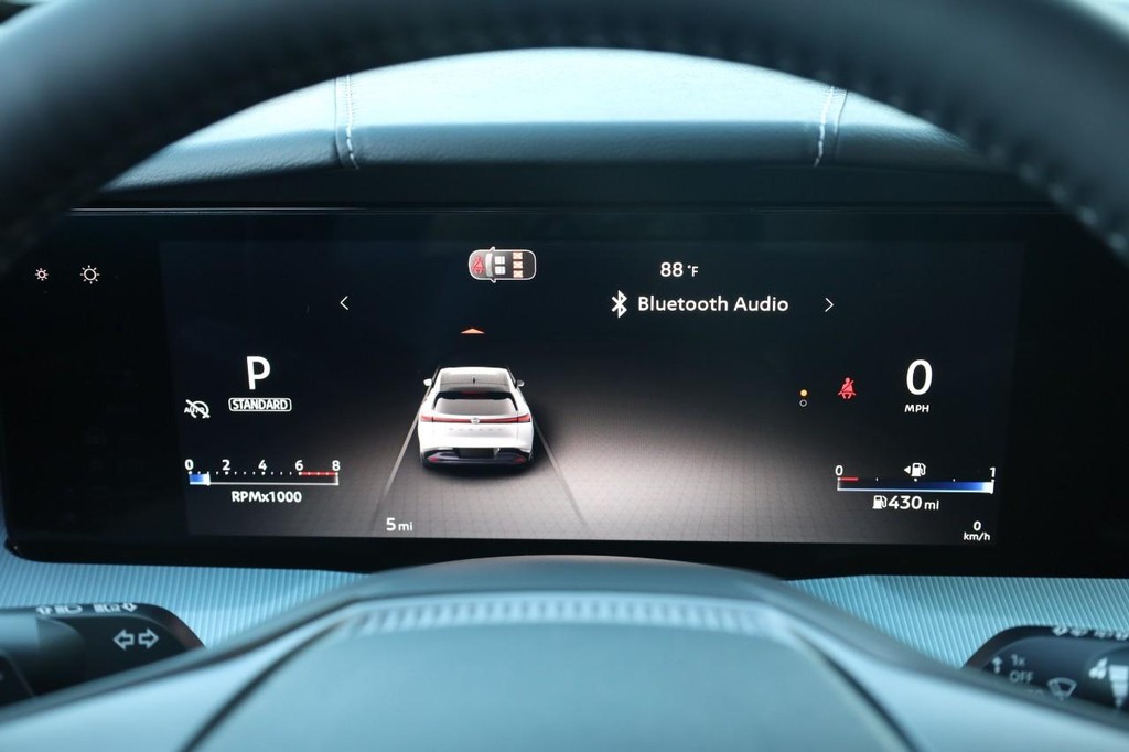 Nissan Murano Vehicle Image 13