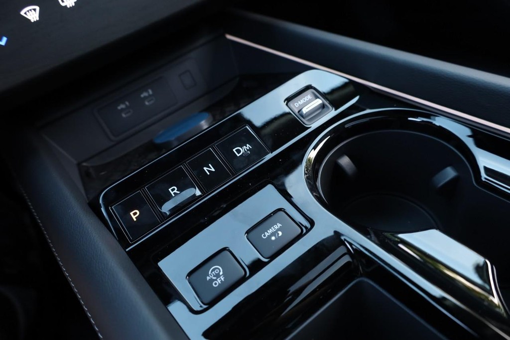 Nissan Murano Vehicle Image 20