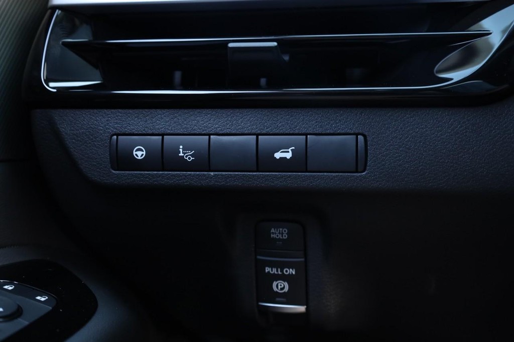 Nissan Murano Vehicle Image 24