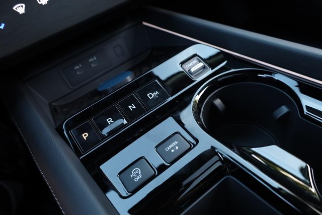 Nissan Murano Vehicle Image 20