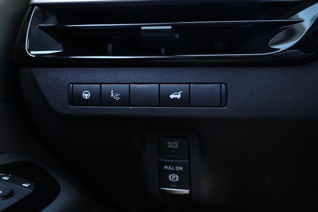 Nissan Murano Vehicle Image 24