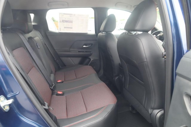 Nissan Kicks Vehicle Image 21