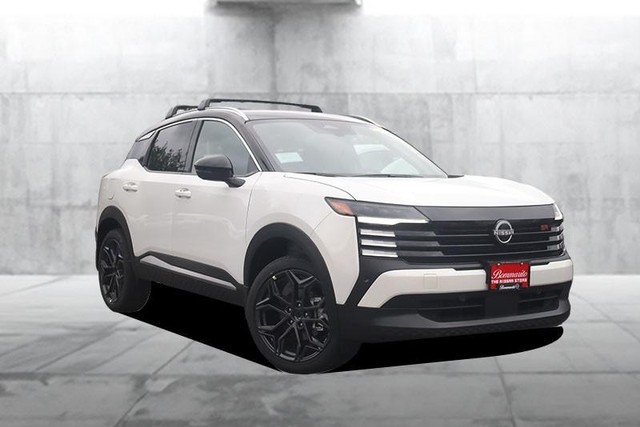 Nissan Kicks Vehicle Image 02