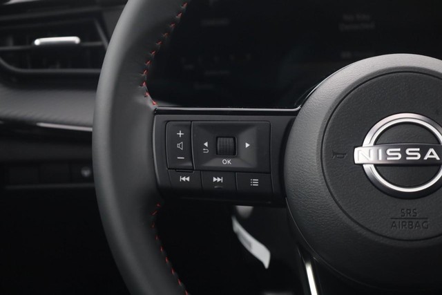 Nissan Kicks Vehicle Image 10