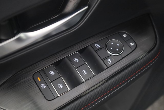 Nissan Kicks Vehicle Image 11