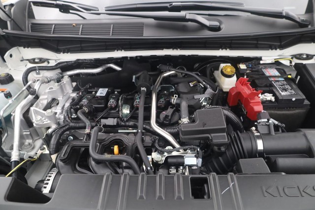 Nissan Kicks Vehicle Image 20