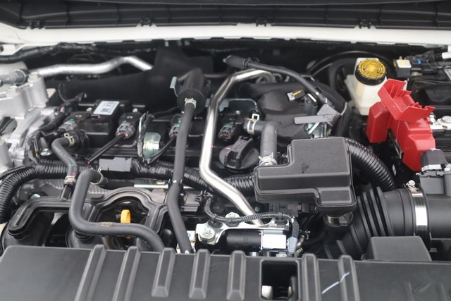 Nissan Kicks Vehicle Image 24